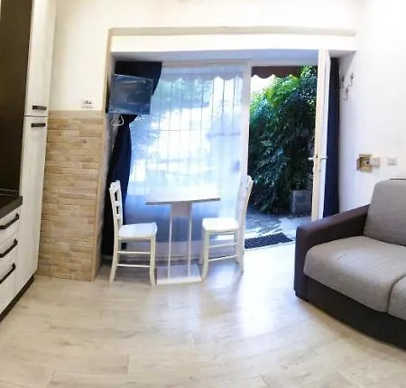 Appartamento La Casa Dei Laghi 1 Comabbio Monate Maggiore Orta *
