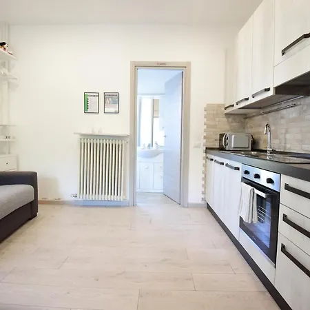 Appartamento La Casa Dei Laghi 1 Comabbio Monate Maggiore Orta *